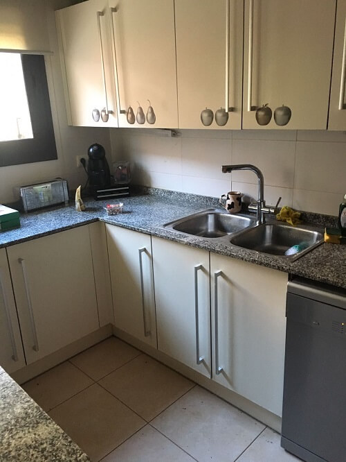 Cocina reformada en el Vendrell- La lavadora en la cocina | Studio