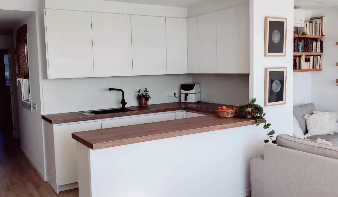 More space with an open kitchen in Sitges